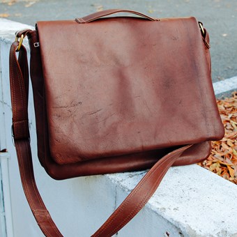 Kangaroo & Cowhide Leather Travel Bags - The Australian Made Campaign