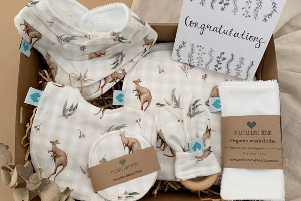 Luxury Kangaroo Baby Gift Set