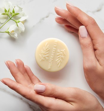 Tasmanian Gold solid lotion bar Image