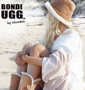 BONDI UGG - Classic Sheepskin Bucket Hat Image