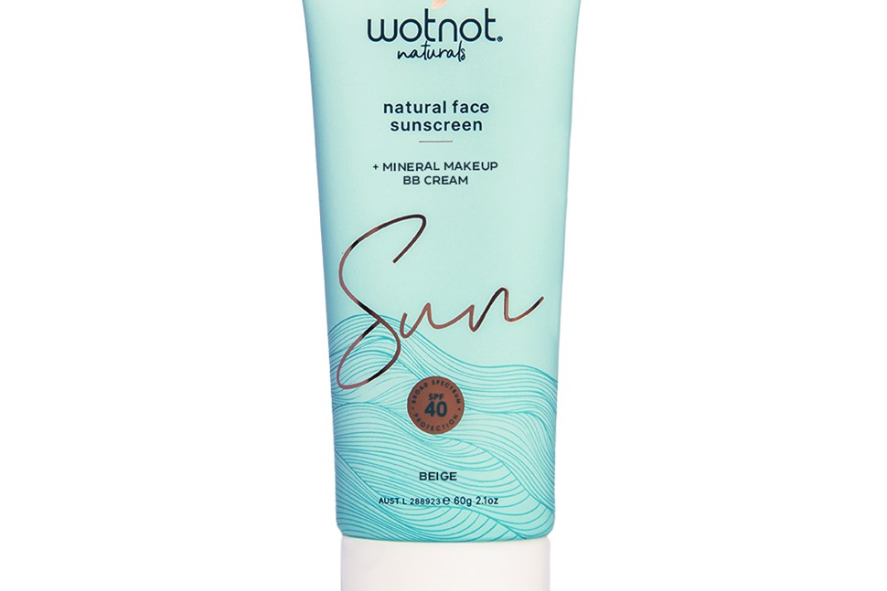 Wotnot Natural Face Sunscreen + mineral makeup BB Cream SPF 40 - BEIGE