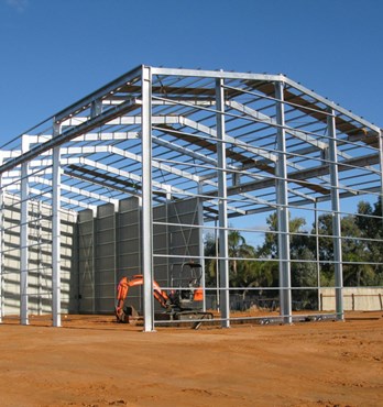 Hangers and Hay Sheds Up to 27m Span Image