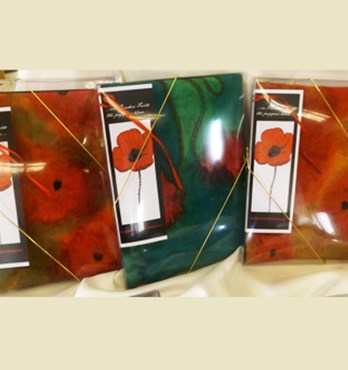 RED POPPY DAY Gift Boxed Flanders Fields Red Poppy Scarf Image