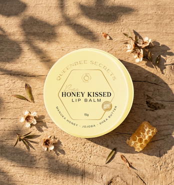 BEE Honey-Kissed balm Image