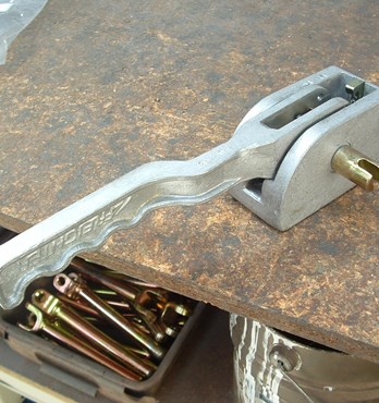 Curtain Tensioners Image