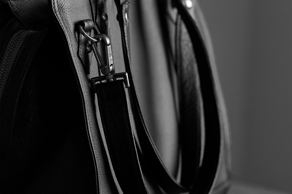 Large Handbag Pebbled Leather