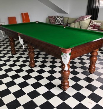 8ft x 4ft 'Royal' style Master Billiards Snooker/Pool/Billiards Table Image