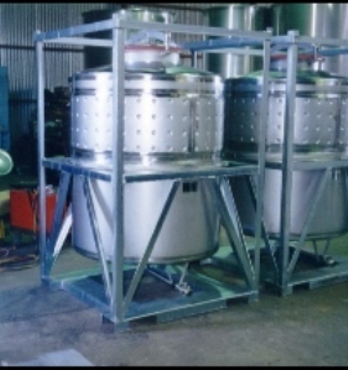 Stainless Steel Tanks Image