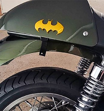Fan Emblems Batman 3D Car Badge - 1989 Batwing Logo (Yellow Chrome) Image