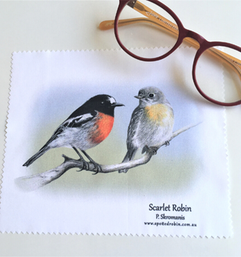 Spotted Robin Microfibre Eyeglass Cloths Image