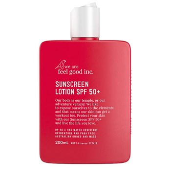 Signature Sunscreen SPF 50+ Image