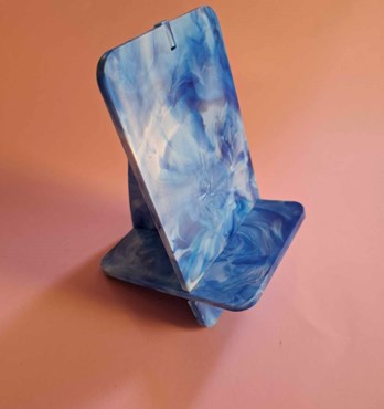 Eco-Friendly Phone Stands Image