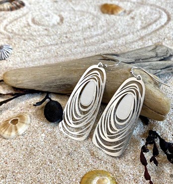 Seaside jewellery collection - earrings, pendants and brooches Image