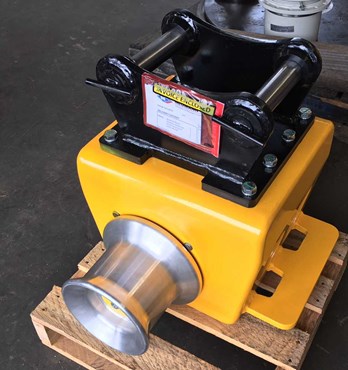 Quick Hitch Capstan Winches - Up to 4 Tonne Image