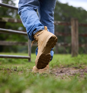 Redback Composite Series Boots Image