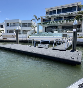 Heavy Duty Pontoon Fender Image