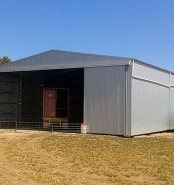 Hangers and Hay Sheds Up to 27m Span Image