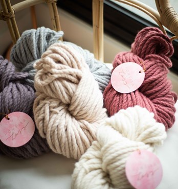 Homelea Bliss Yarn (super chunky merino wool) Image
