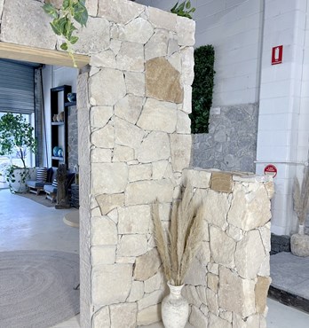 Irregular Paringa Interior and Exterior Stone Cladding Image