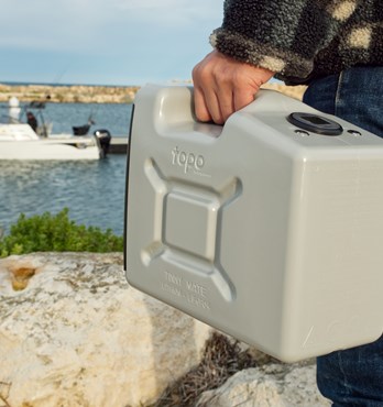 TINNY MATE- 12V 100AH Jerry can full of power! Image