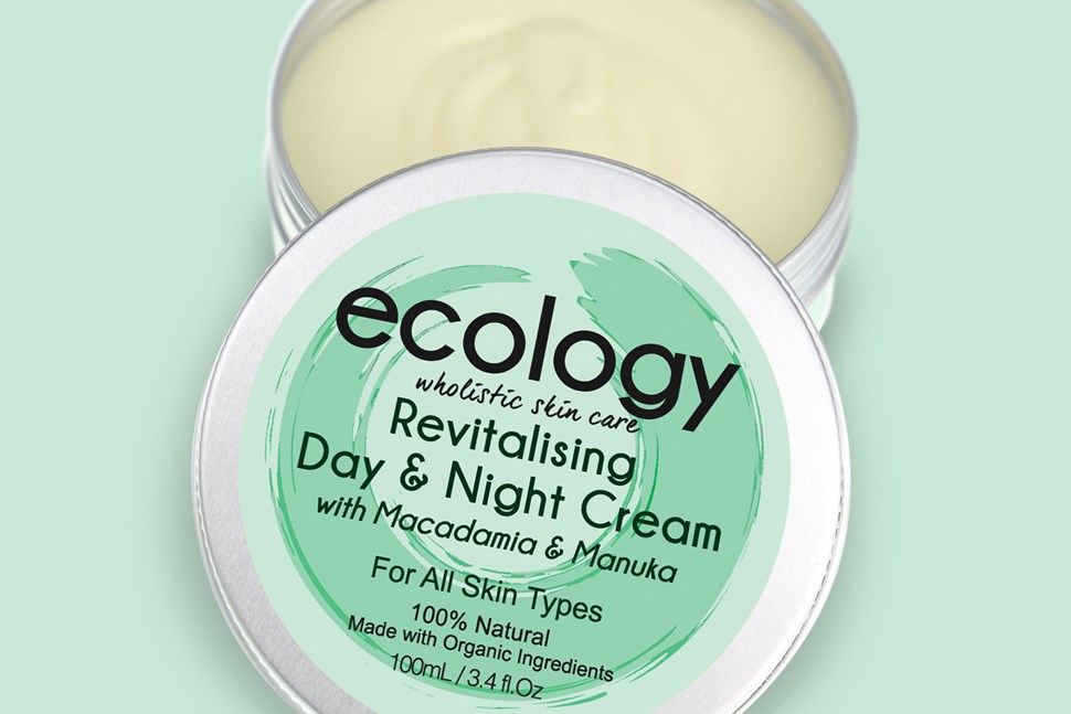 Revitalising Day & Night Cream with Macadamia and Manuka