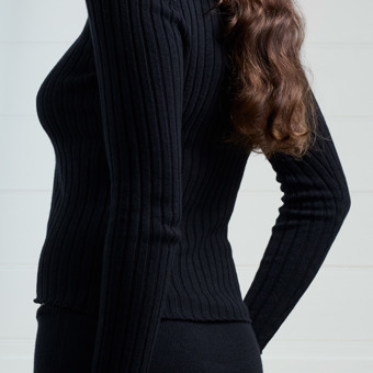 Ribbed Mock Neck