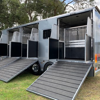 Rivenlee Equine Trailers