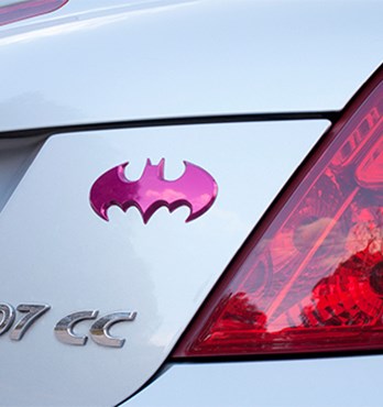 Fan Emblems Batman 3D Car Badge - 1989 Batwing Logo (Pink Chrome) Image