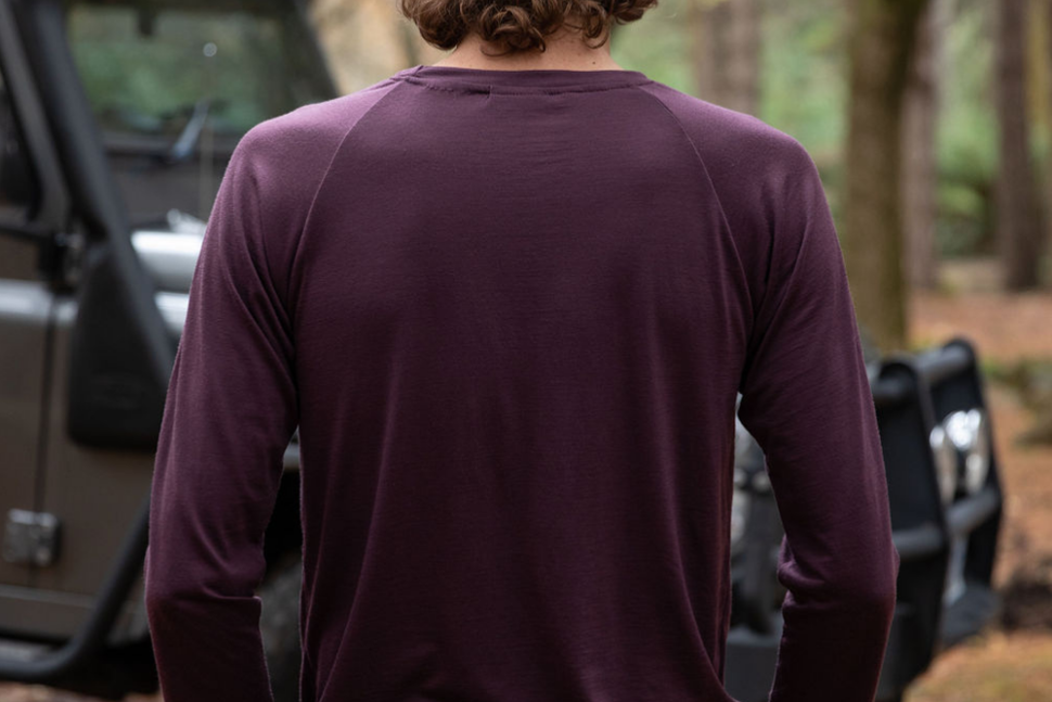 Men’s Tasmanian Merino 180 Raglan Long Sleeve Top