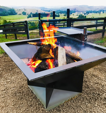 Pinnacle Fire Pits 120cm fire pit Image
