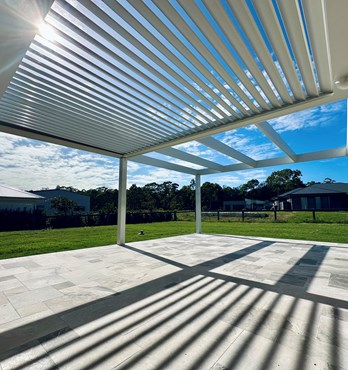 Eclipse Opening Roof Image