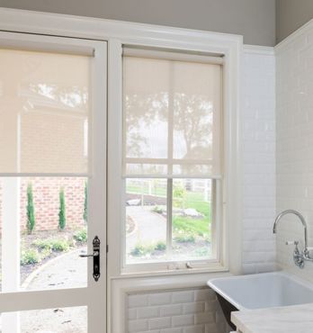 Sunscreen Roller Blinds Image