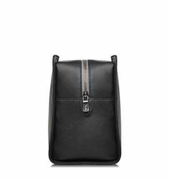 Leather Toiletry Bag Black Image