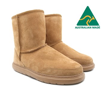 Explorer Short Classic Boots Image