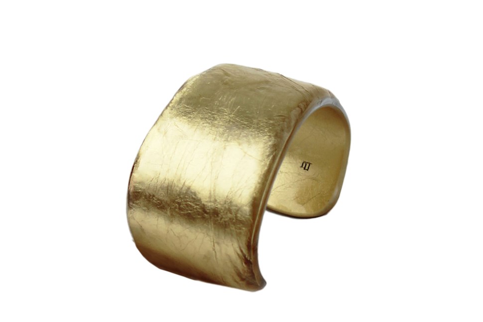 MO RESIN Jewellery and Homeware