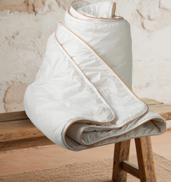 Alpaca Gold quilt Image