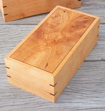 Silky Oak Cremation Ashes Box Image