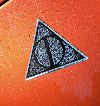 Fan Emblems Harry Potter Domed Chrome Car Decal - Deathly Hallows Symbol Image