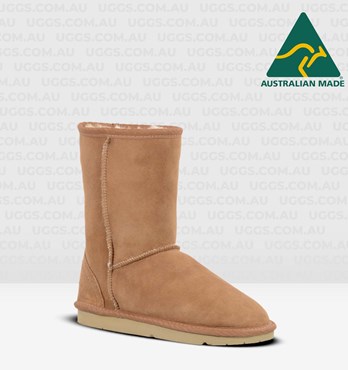 Classic Short Ugg Boots Image