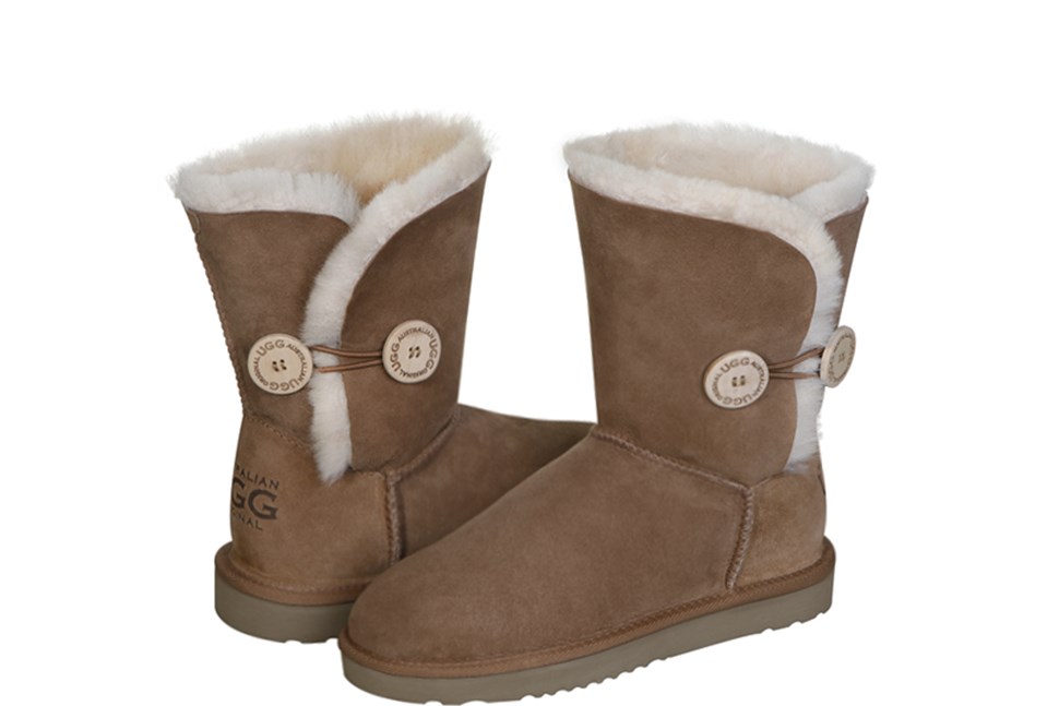 "AUSTRALIAN UGG ORIGINAL" CLASSIC TWIN BUTTON SHORT UGG BOOTS handmade in Australia.